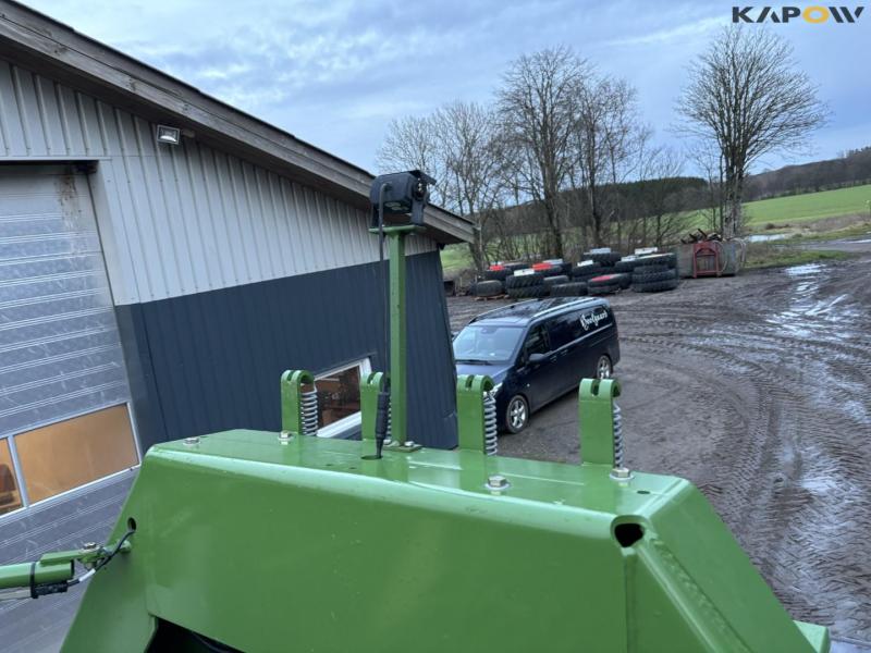 Krone Big Pack 4X4 presser med ballevogn 33
