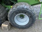 Krone Big Pack 4X4 presser med ballevogn 59