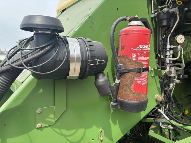 Krone BigPack 890 XC presser 85