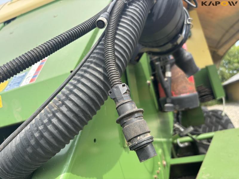 Krone BigPack 890 XC presser 86