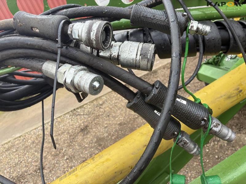 Krone Comprima CF155 XC Plus rundballepresser 13