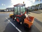Kubota B2410 kompakt traktor med kost og saltudlægger 7