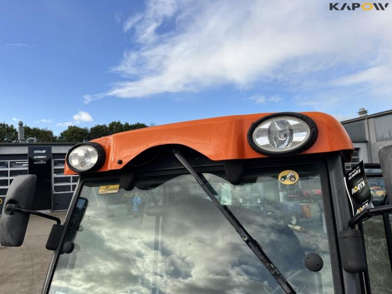 Kubota BX 2350 kompakt traktor med kost og saltudlægger 37