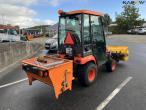 Kubota BX 2350 kompakt traktor med kost og saltudlægger 5