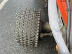Kubota BX 2350 kompakt traktor med kost og saltudlægger 36