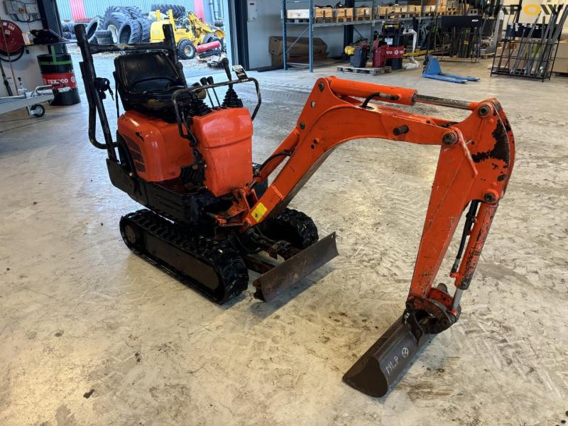 Kubota minigraver med 4 skovle 3