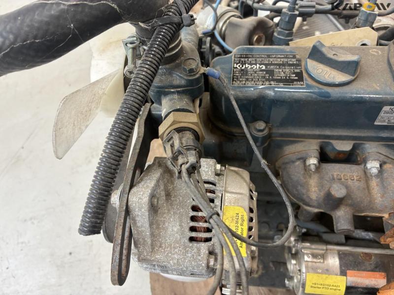 Kubota motor med køler og hydraulik pumpe 12