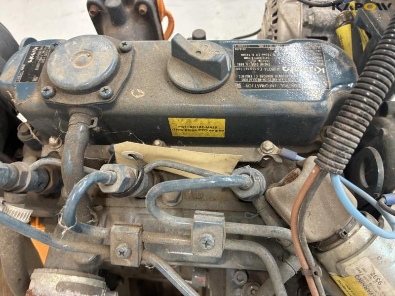 Kubota motor med køler og hydraulik pumpe 19