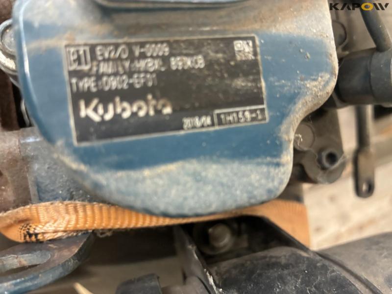 Kubota motor med køler og udstødning 9
