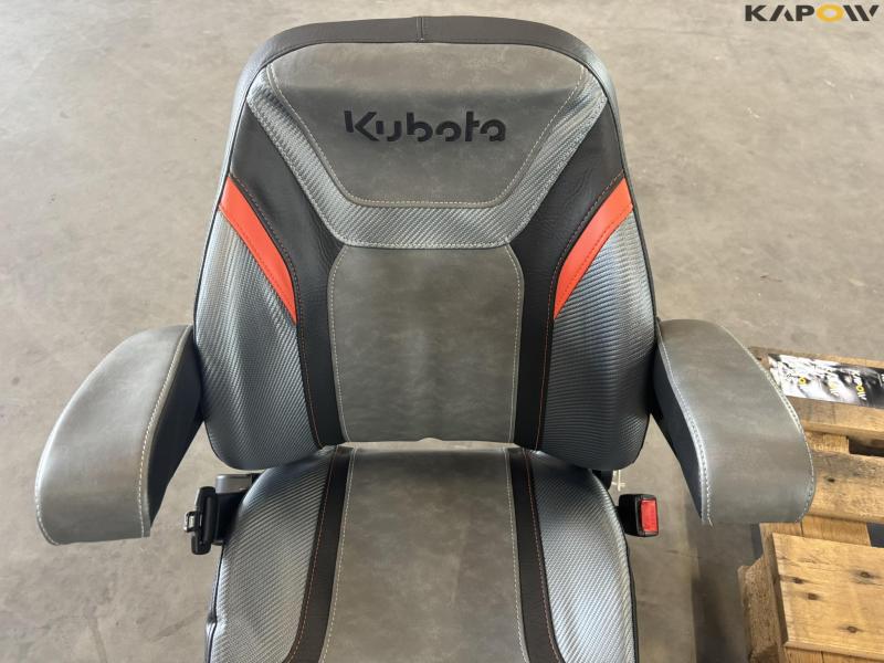 Kubota sæde med armlæn 2 stk. - Nye 23
