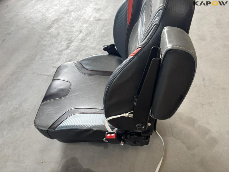 Kubota sæder med armlæn 2 stk - Nye 18