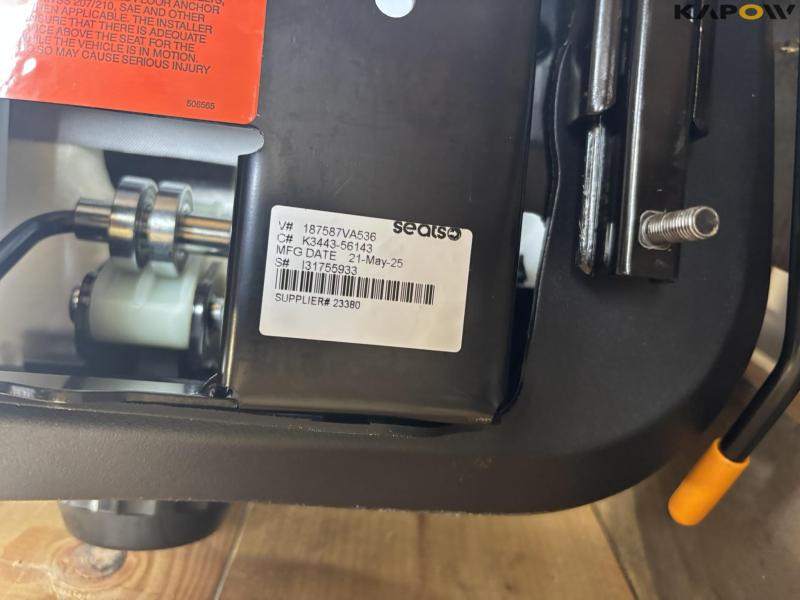 Kubota sæder med armlæn 2 stk - Nye 29