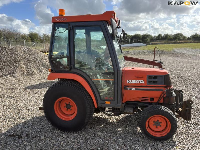 Kubota ST-30 C kompakttraktor 4