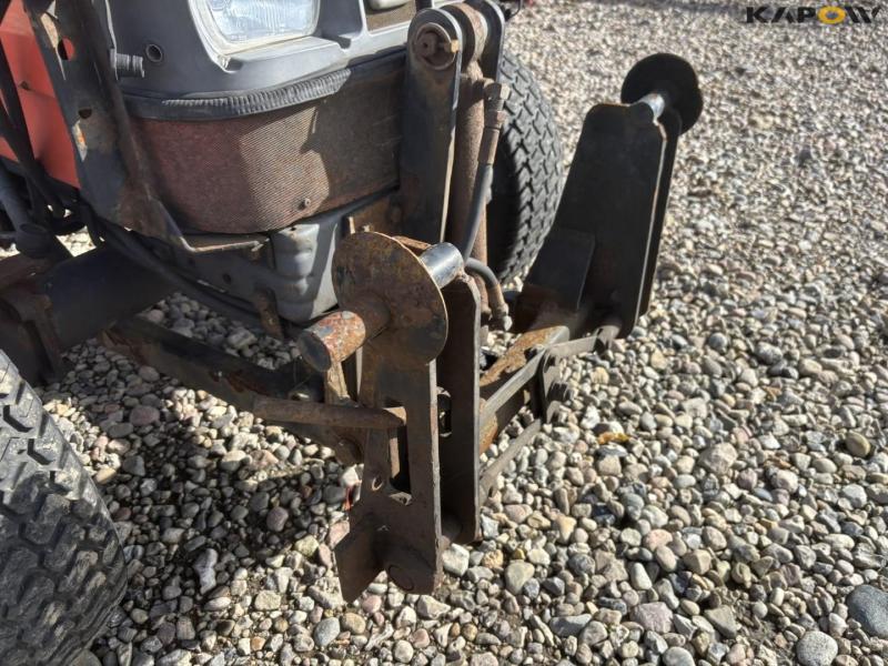 Kubota ST-30 C kompakttraktor 13