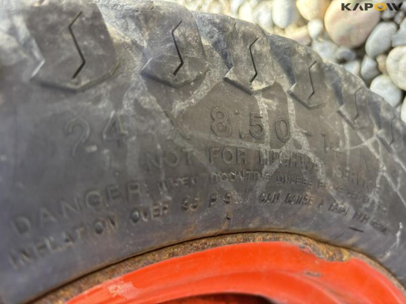 Kubota ST-30 C kompakttraktor 17