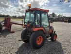 Kubota ST-30 C kompakttraktor 5