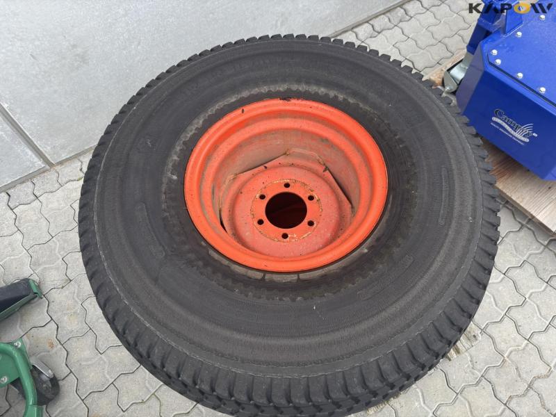 Kubota STV 35 4WD traktor 81