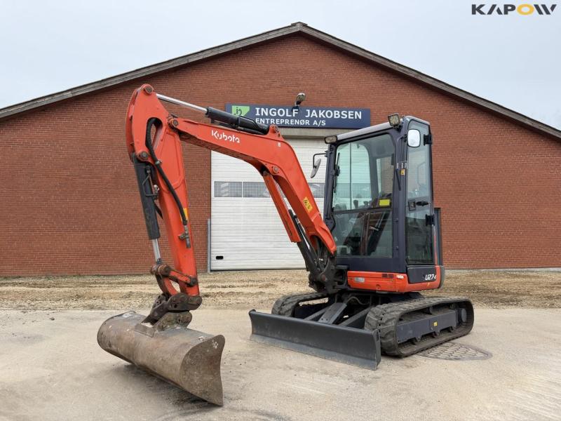 Kubota U27-4 minigravemaskine med planerskovl 1