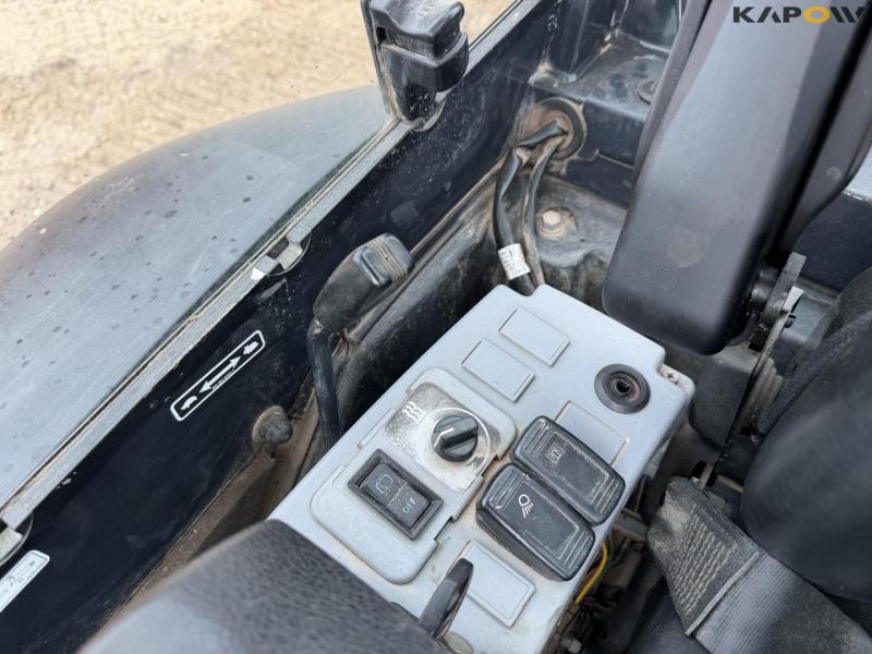 Kubota U27-4 minigravemaskine med planerskovl 30