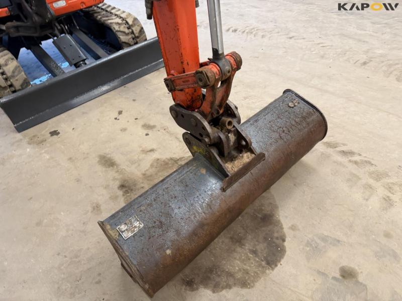 Kubota U27-4 minigraver 12