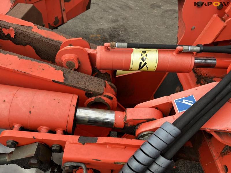 Kuhn FC318-FF skårlægger 14