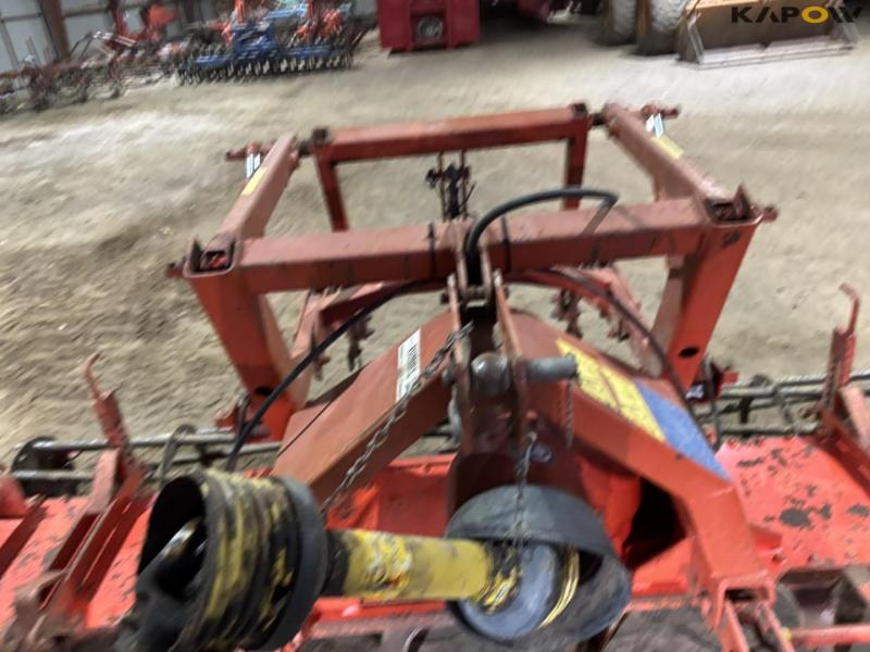 Kuhn HR3002D rotorharve 14