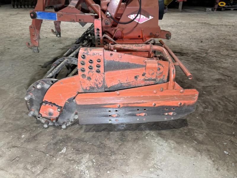 Kuhn HR3002D rotorharve 17