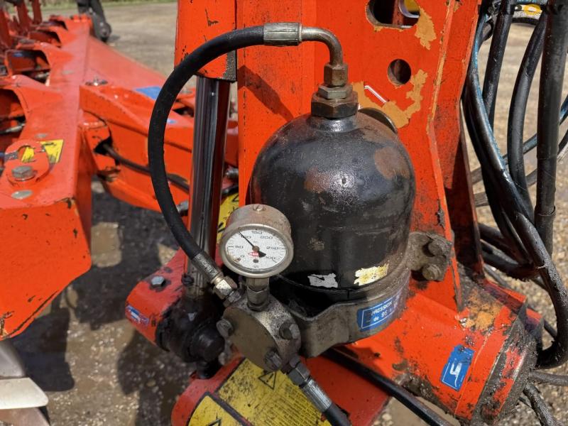 Kuhn Vari-Master 151 5 furet plov 10