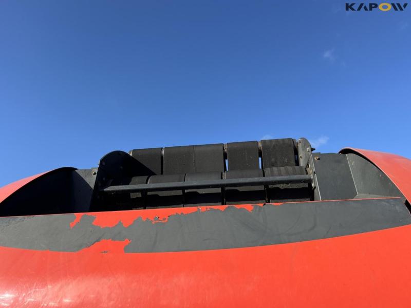 Kuhn VBP 3195 IntelliWrap presser 17
