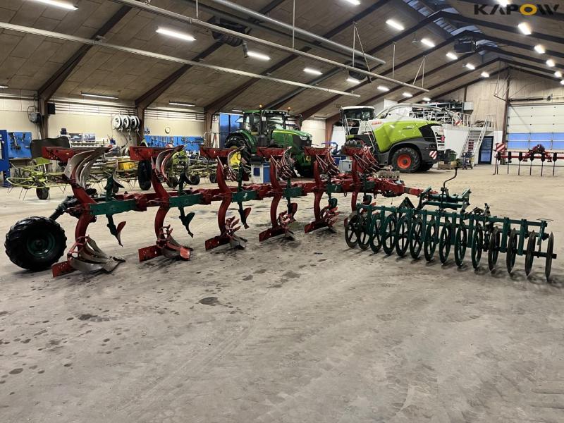 Kverneland EG100 6 furet vendeplov med jordpakker 4