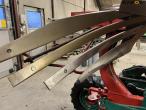 Kverneland EG100 6 furet vendeplov med jordpakker 25
