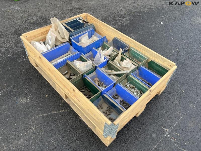 Kverneland plov bolte 3