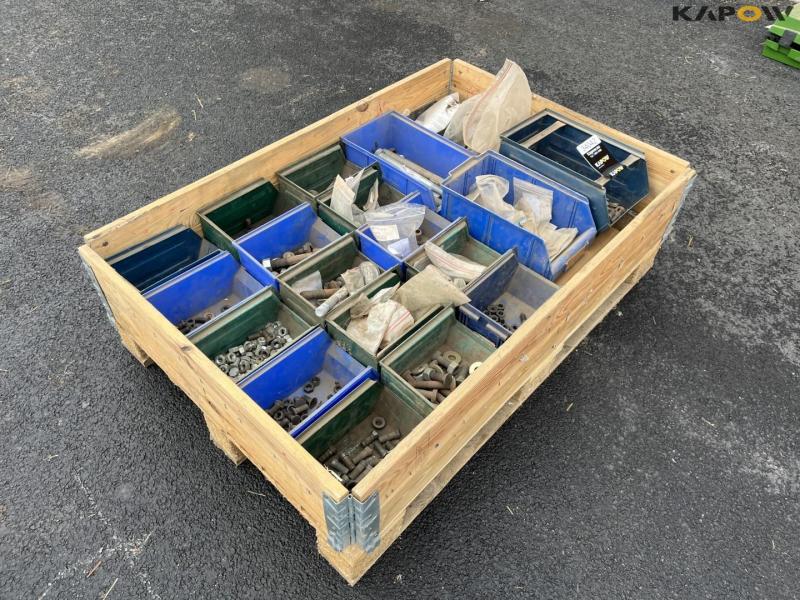 Kverneland plov bolte 9