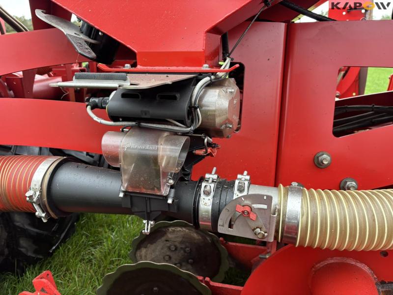Kverneland U-Drill 4000 plus med HE-VA grubber 36