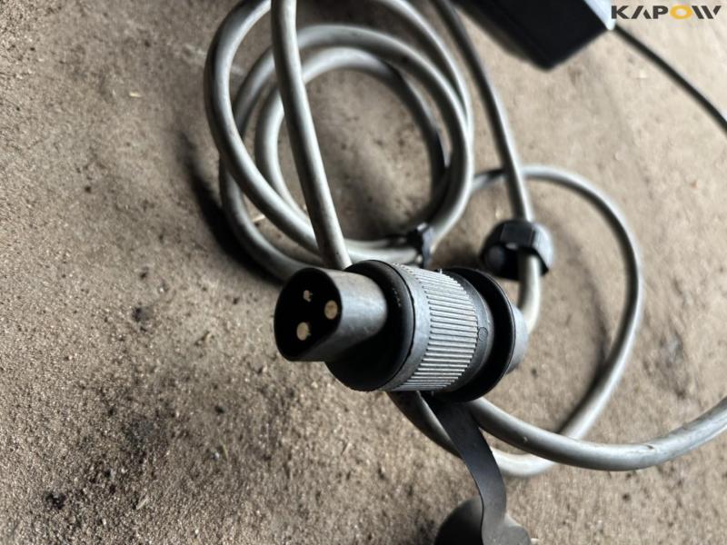 Kyndestoft fronttank med computer 28