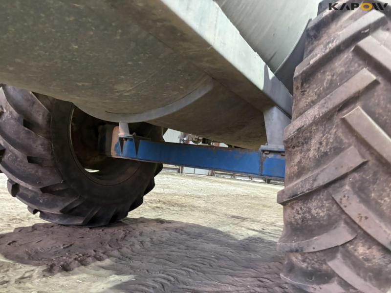 Låsbyvognen 6000 liter 38