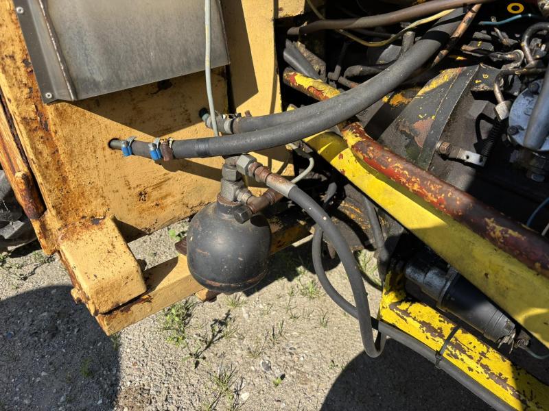 Leyland 154 med sneskraber 25