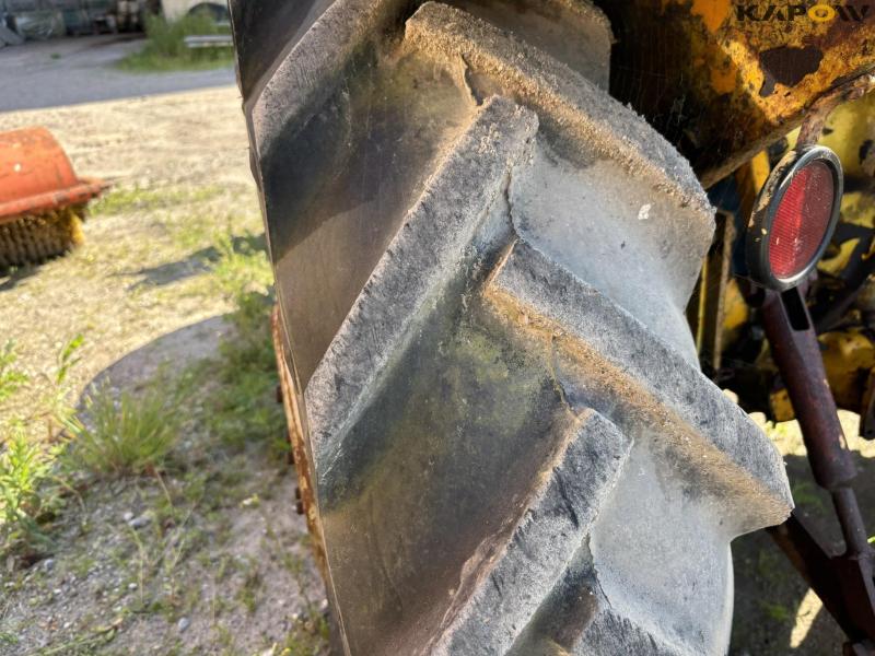 Leyland 154 med sneskraber 46