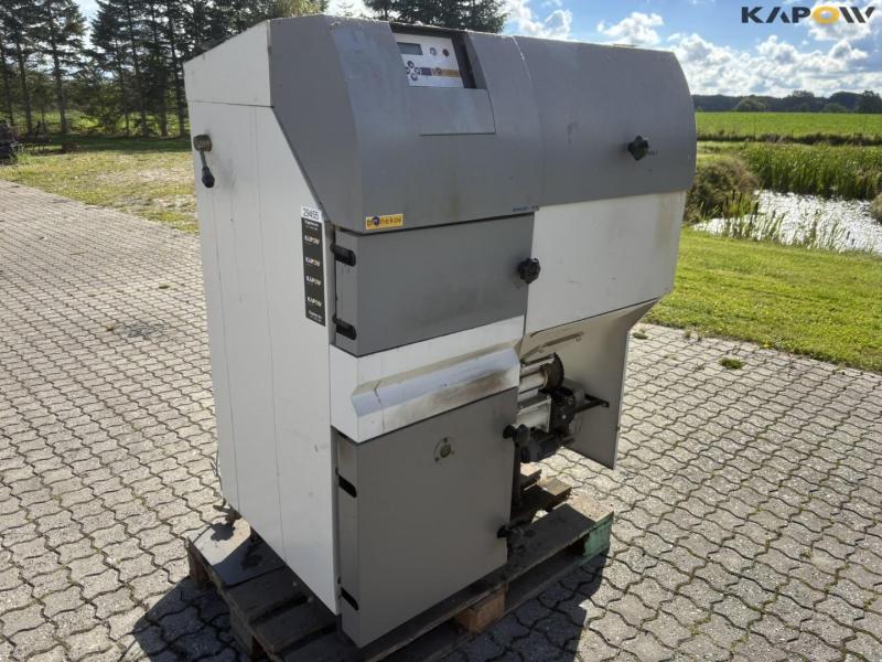 Liagro Benekov R15 træpillefyr 1