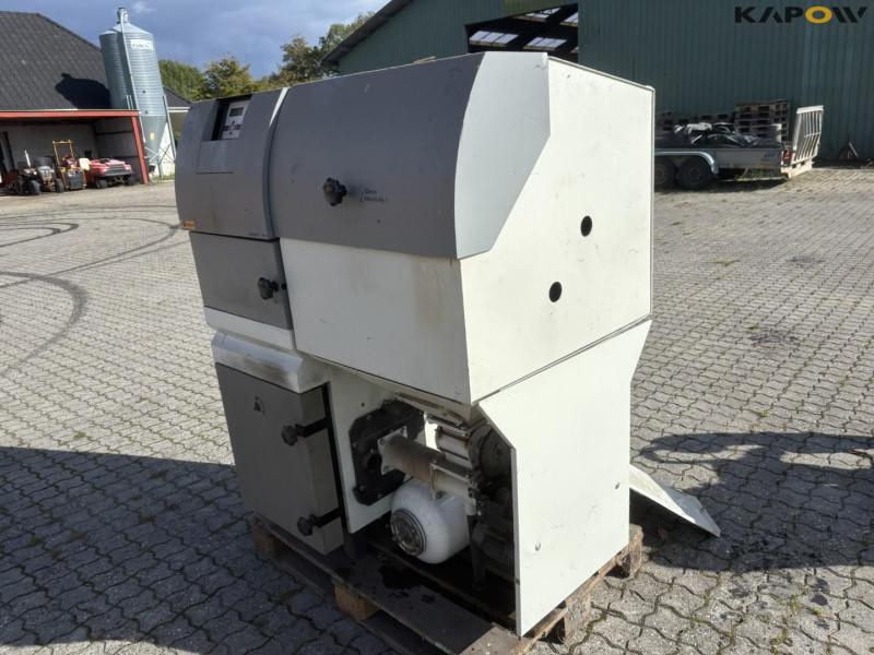 Liagro Benekov R15 træpillefyr 7