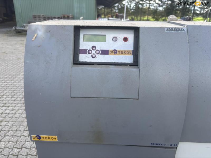 Liagro Benekov R15 træpillefyr 34