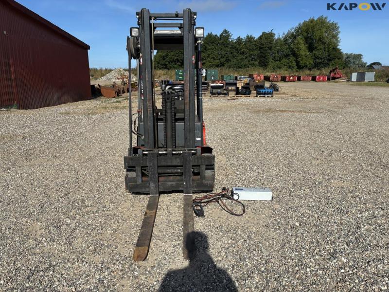Linde E12 el truck 2