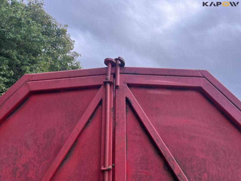 Lukket container  12