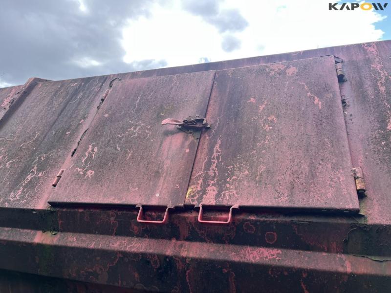Lukket container  13