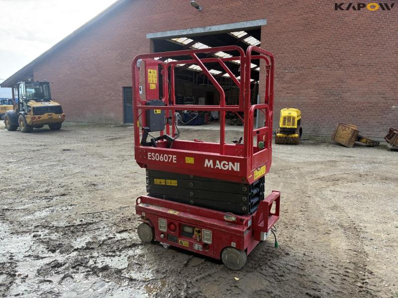Magni ES0607E saxlift 5
