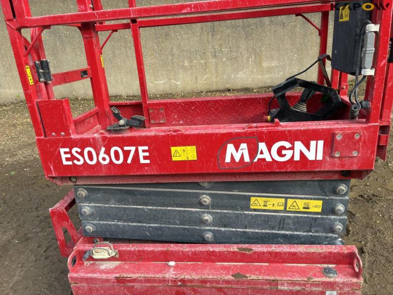 Magni ES0607E saxlift 12