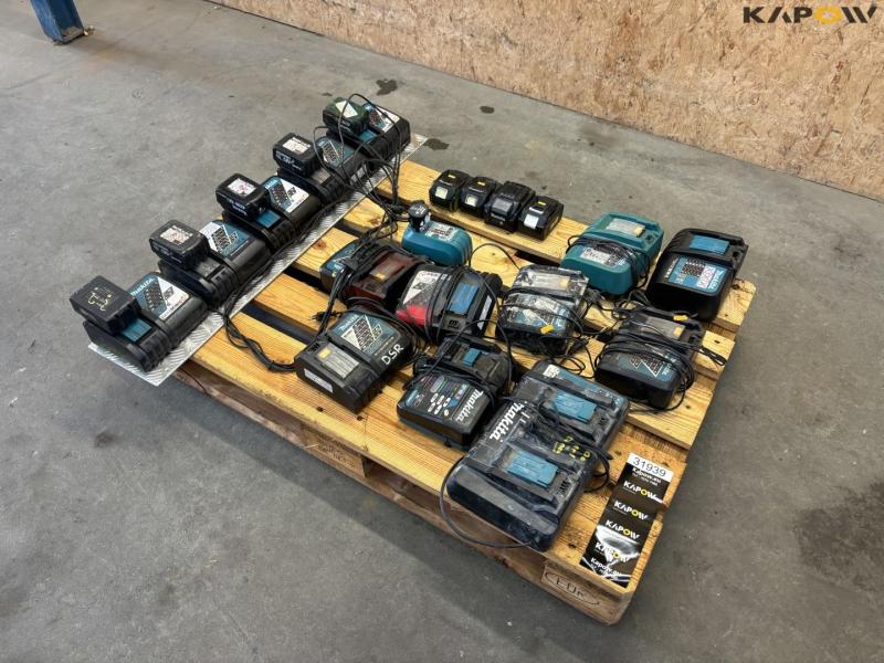 Makita oplader og batterier - Stort Parti 1