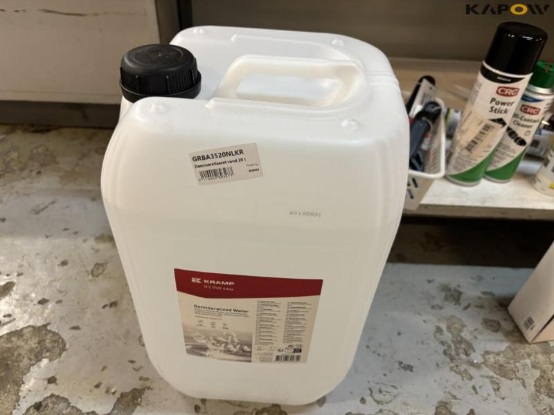 Maling og hjælpematerialer 20