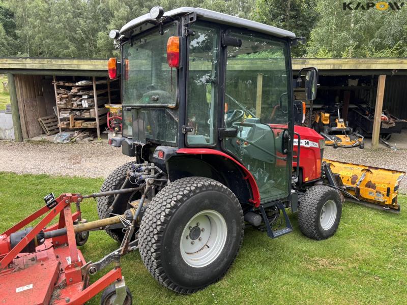 Massey Fergoson 1735 4 WD traktor 5