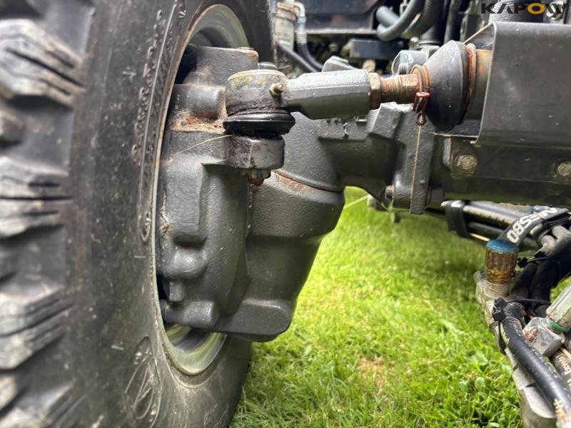 Massey Fergoson 1735 4 WD traktor 16